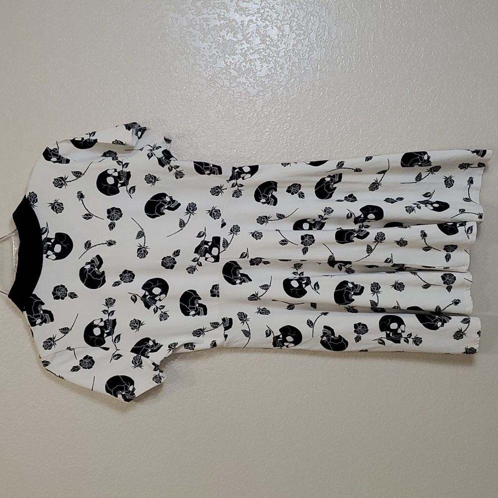 Midnight Hour Hot Topic Skull & Roses Collared Dress Large Junior Size Spooky - Picture 5 of 7